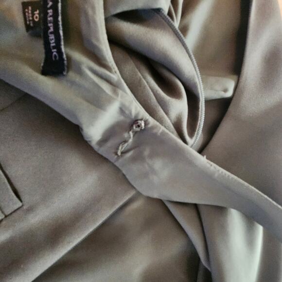 Banana Republic Cropped Wide-Leg Jumpsuit, olive green, size 10 - Picture 11 of 14